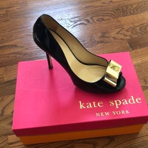 Kate Spade “Filipe” Black Pumps